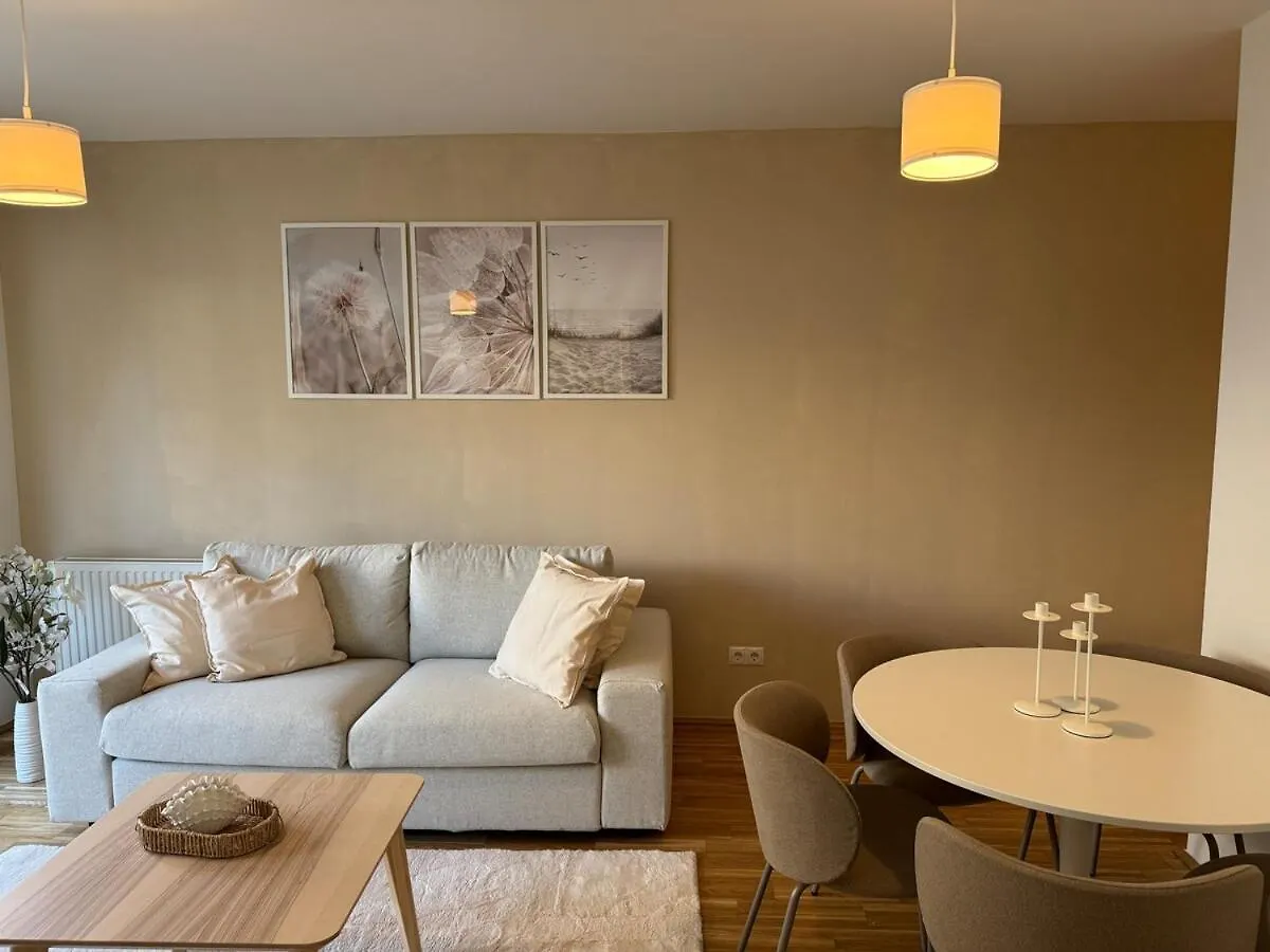 Lägenhet 2Br, Balcony, Central, Danube, U6 & S-Bahn - Axara Housing Brn 38 Wien Österrike